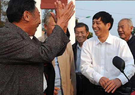 永遠留在小崗的“第一書記沈浩”