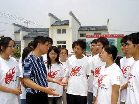 永遠留在小崗的“第一書記沈浩”