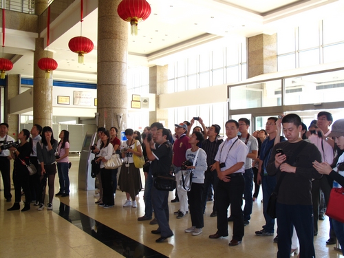 網絡媒體看內蒙古活動走進科爾沁博物館。