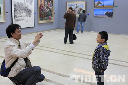 數千觀眾周末盡享“和美西藏”美術展藝術盛宴