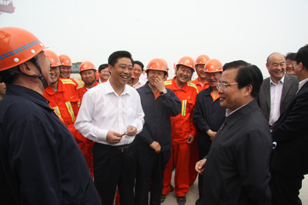 張新起調(diào)研董家口經(jīng)濟(jì)區(qū)