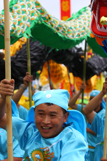 昆明舞龍過端午