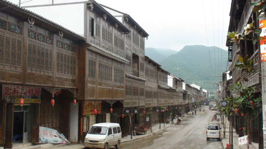 貴州“臥這古城”：村民入股建設衛星城