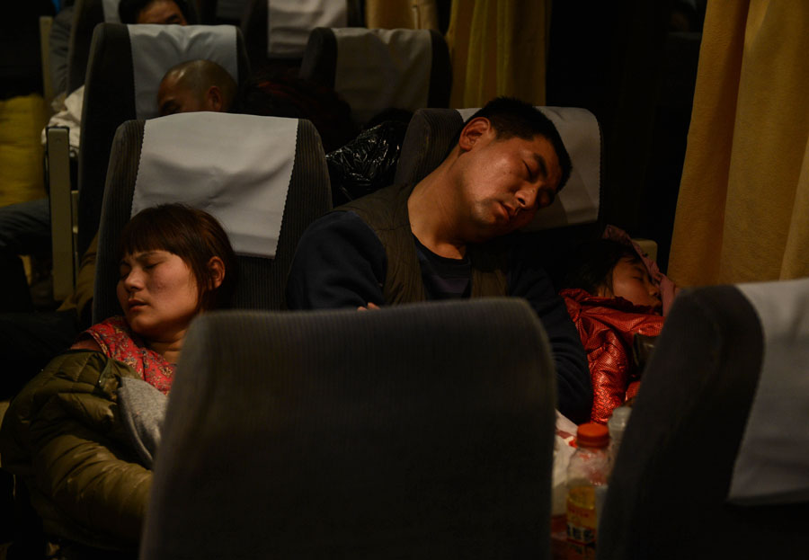 新春走基層：一家三口回鄉(xiāng)記