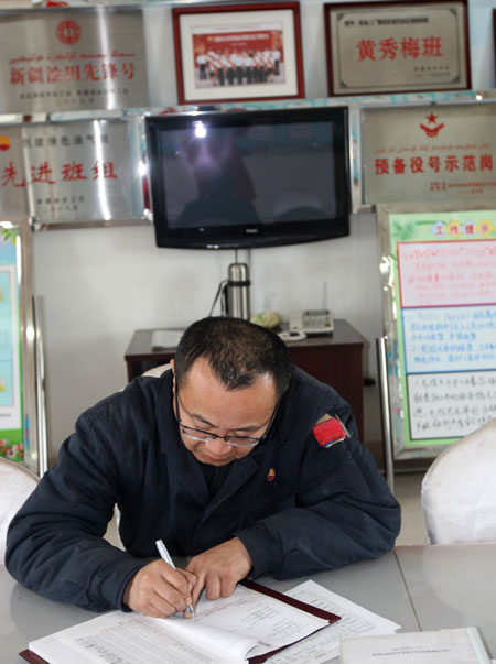 克拉瑪依油田：長(zhǎng)假結(jié)束 生產(chǎn)正忙