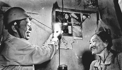 新春走基層:“貴叔”點亮26個年