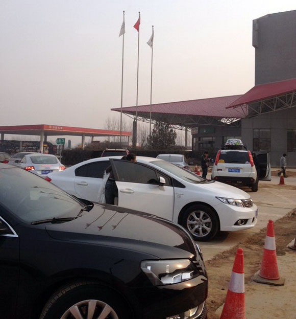 美女記者拼車記 總結六條小貼士降低風險