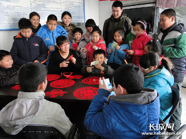 民俗民風(fēng)歡度春節(jié) 紅紅火火過大年