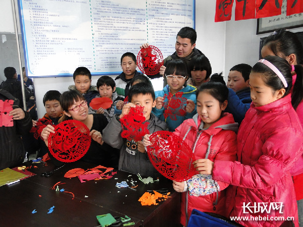 民俗民風(fēng)歡度春節(jié) 紅紅火火過大年