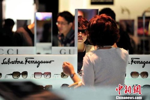 海南離島免稅政策試點全面實施 海口免稅店開業