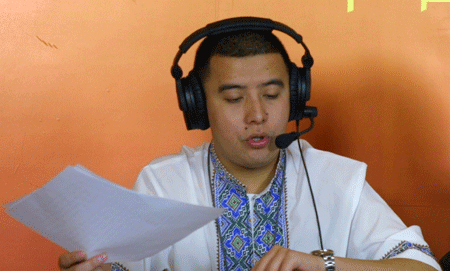 兩會上的帥哥記者