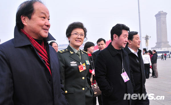 兩會明星委員百態