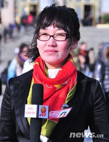 近拍兩會“當紅”女主播