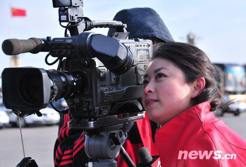 近拍兩會“當紅”女主播