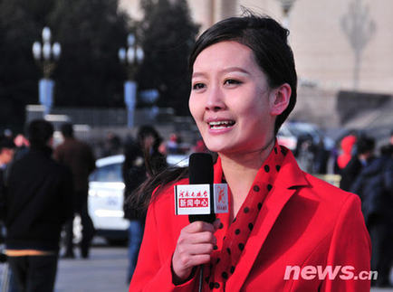 近拍兩會“當紅”女主播