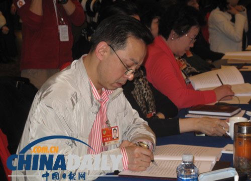 文藝界小組討論會場上的明星們[組圖]