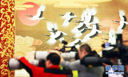 “長(zhǎng)槍短炮”盡顯神通