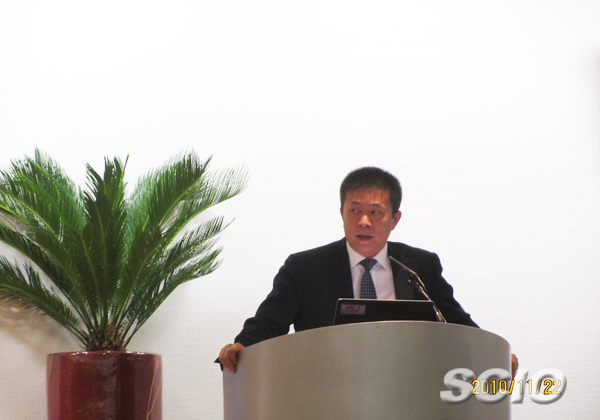 新浪網(wǎng)總裁曹國偉演講