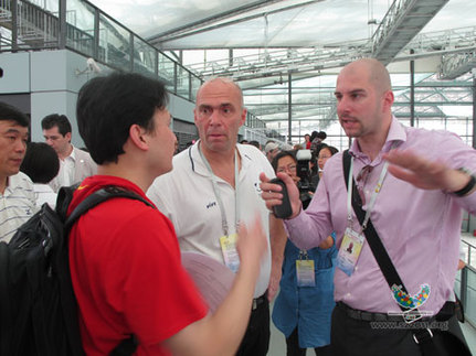 團長大會速遞：各國代表實地考察大運場館