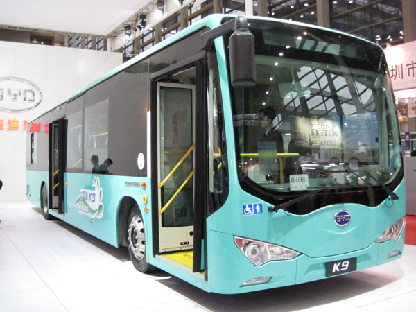 1號館的純電動客車