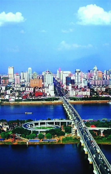 湘江：璀璨景觀項(xiàng)鏈