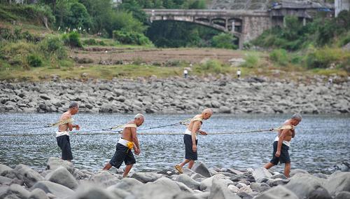 酉水老船王和他的伙計(jì)們