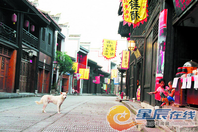 古鎮(zhèn)門面身價(jià)三年飆十倍