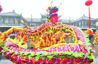 龍騰獅舞迎新春