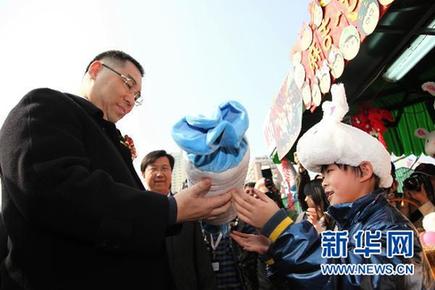 和而不同：各地拜年方式大掃描