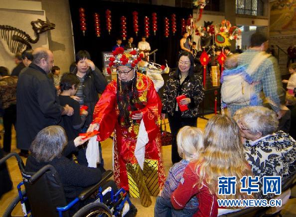 加拿大安大略皇家博物館辦廟會迎春節