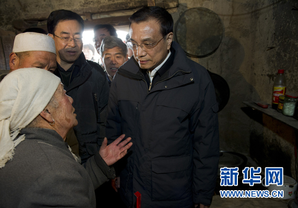 李克強(qiáng)在寧夏考察 強(qiáng)調(diào)更加注重保障基本民生