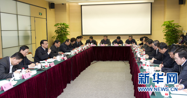 李克強(qiáng):把握宏觀政策 深化財稅改革