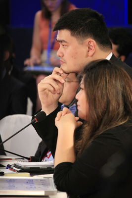 姚明博鰲亞洲論壇青年領袖圓桌會議定義“幸福”