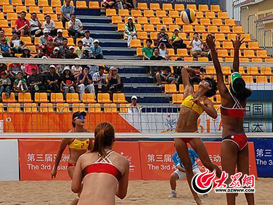海陽亞沙會(huì)沙排比賽開賽 中國隊(duì)首戰(zhàn)告捷