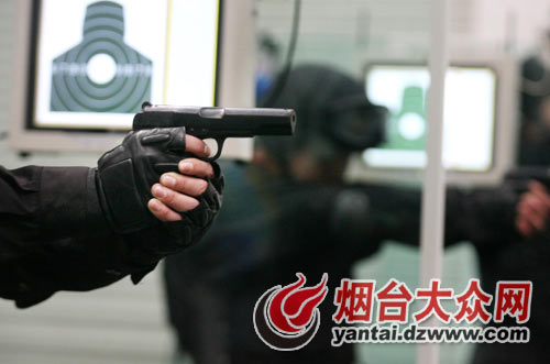 煙臺武警苦練硬功 為海陽亞沙會保駕護航