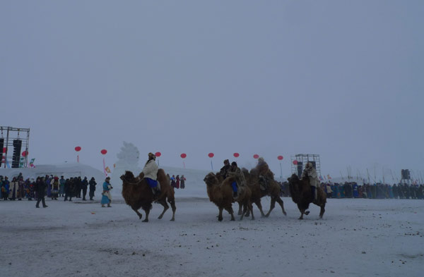 2012內(nèi)蒙古冬季那達(dá)慕文化節(jié)激情上演