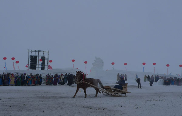 2012內(nèi)蒙古冬季那達(dá)慕文化節(jié)激情上演
