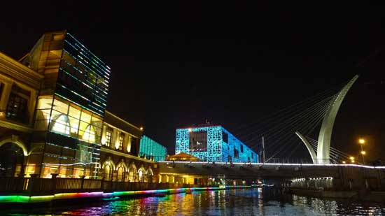 夜游楚河漢街 感受武漢風(fēng)情