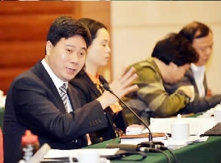 鐘志生寄語檢察機(jī)關(guān):堅(jiān)持為民根本務(wù)實(shí)原則清廉要求