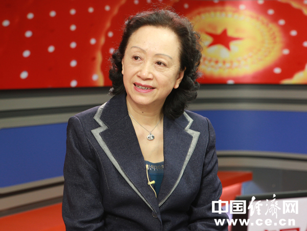 張抗抗:實體書店是城市文化地標 政府應扶一把