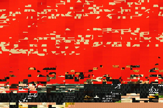 秦光榮:深入群眾魚得水 脫離群眾樹斷根