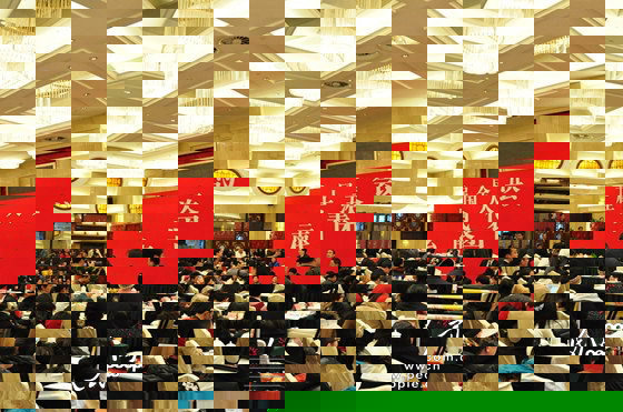 秦光榮:深入群眾魚得水 脫離群眾樹斷根