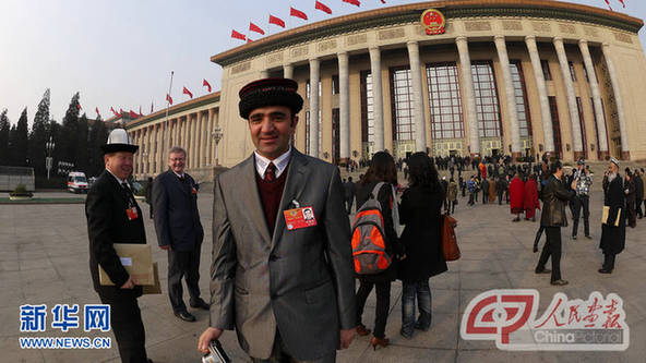 兩會廣角鏡：廣場上的捕捉鏡頭