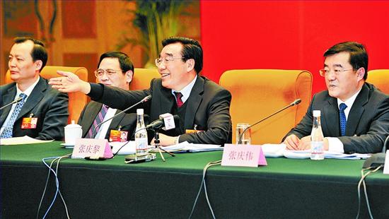 兩會看點：部長公開道歉 多地新省長亮相回應熱點