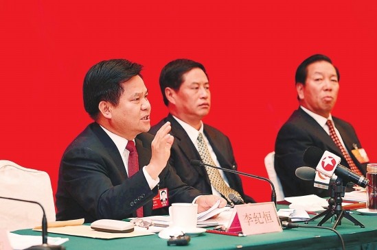 兩會看點：部長公開道歉 多地新省長亮相回應熱點