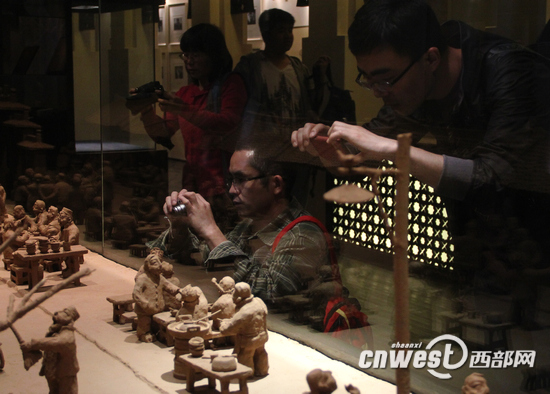 網(wǎng)媒編輯記者在老孫家:以“掰饃”的名義戰(zhàn)斗