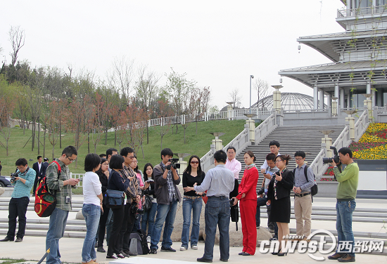 網(wǎng)媒編輯記者探訪浐灞生態(tài)區(qū) 提前走進(jìn)