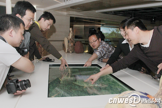 網(wǎng)媒編輯記者探訪浐灞生態(tài)區(qū) 提前走進(jìn)