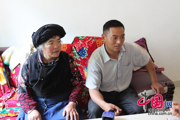 臥龍重建熊貓護養(yǎng)兩不誤 農民“退耕還竹”得實惠