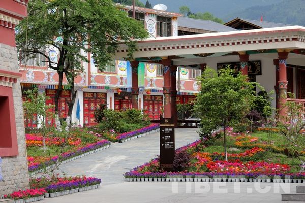 四川阿壩三江：從殘垣斷壁到水鄉藏寨